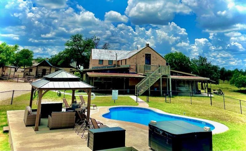 Country Inn Cottages Fredericksburg Ngoại thất bức ảnh